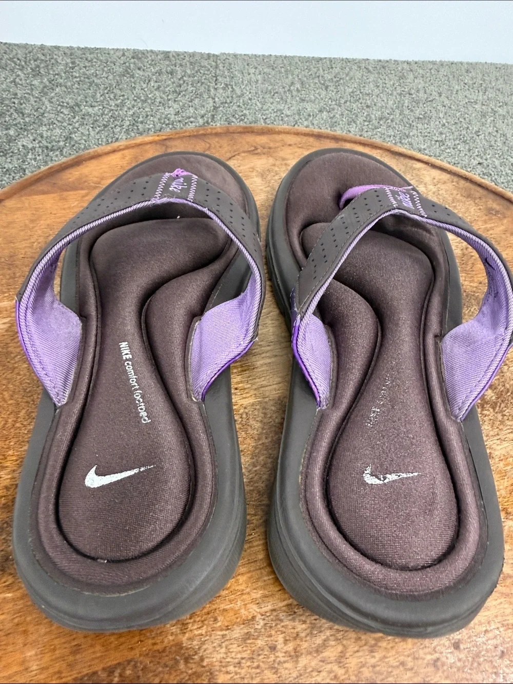 Nike flip flop